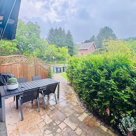 Stylisches Modernes Apartment, Sauna Und Wellness Lage 아파트 *