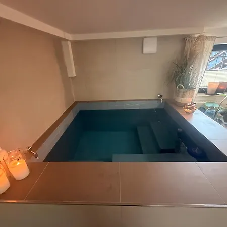 Stylisches Modernes Apartment, Sauna Und Wellness Lage 뤼베케